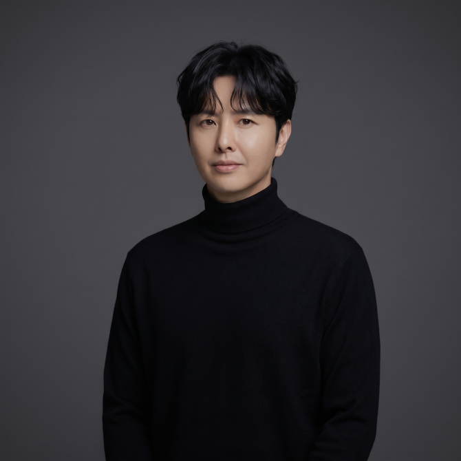 金谊健院长 — UNE整形外科代表院长,韩国整形外科专科医师